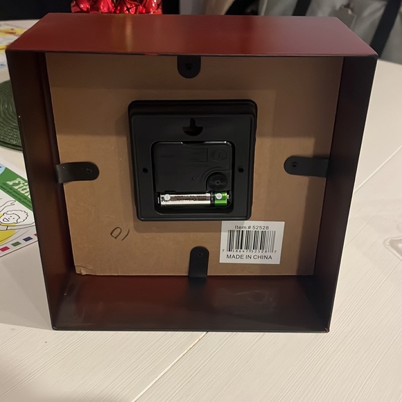 Vintage Clock - Picture 3 of 3